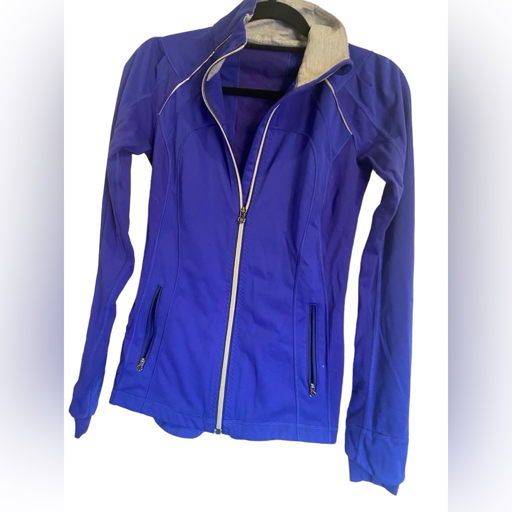 Lululemon Active Jacket Size 4 - image 1